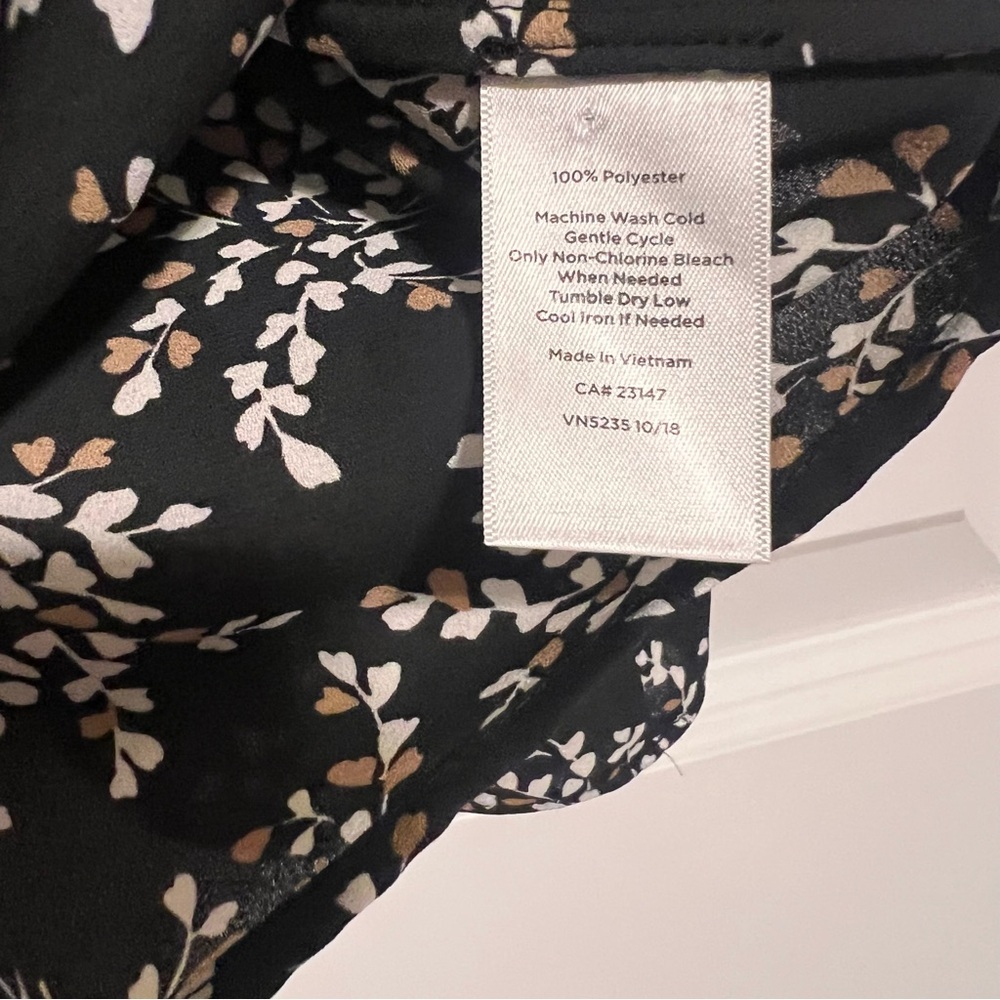Talbots Black, White and Brown Floral Blouse - Picture 8 of 11